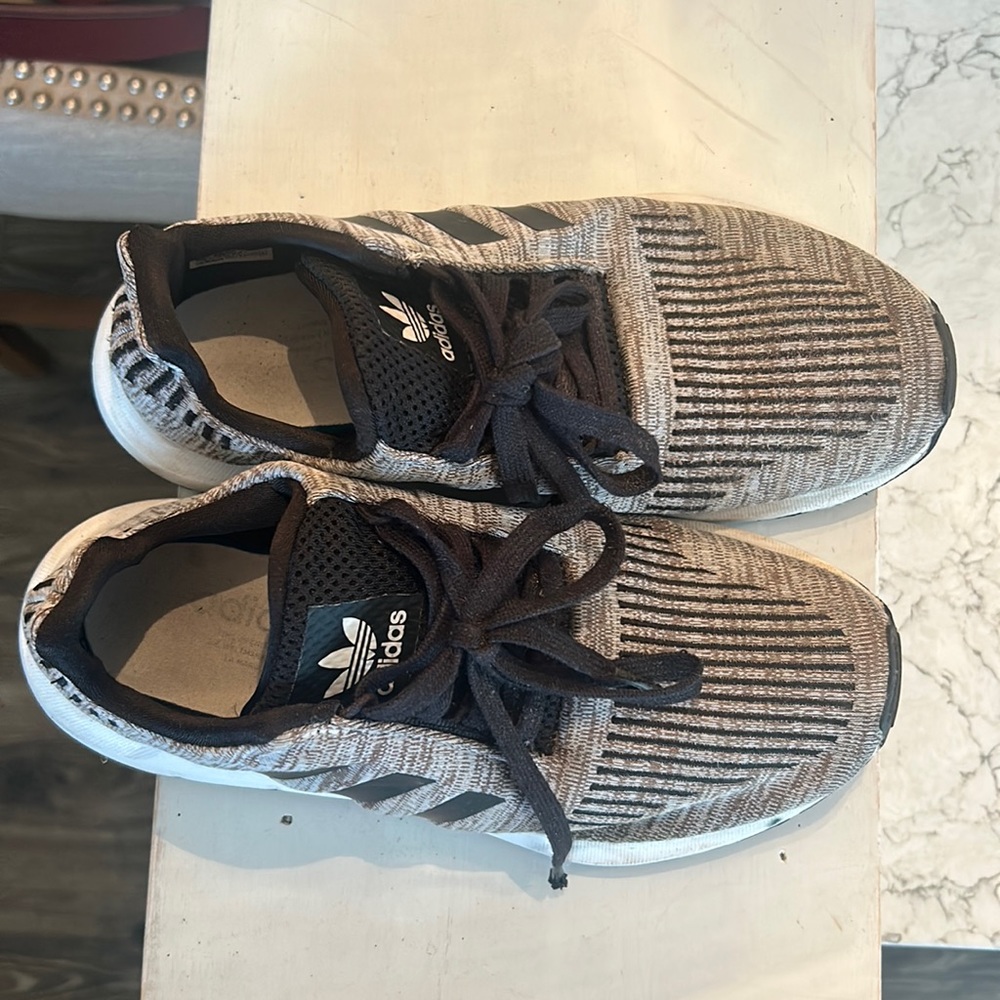 Adidas Swift run